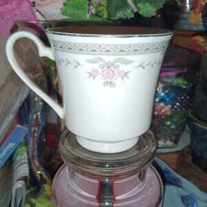 Dynasty Fine China 1008-20 Colleen tea cups